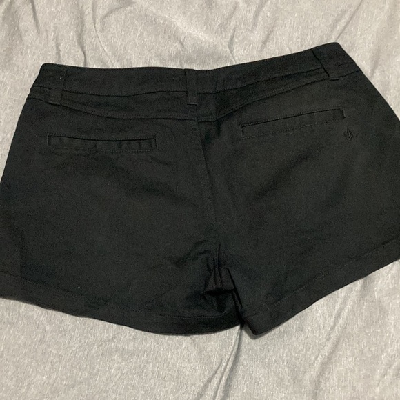 Volcom short - Picture 4 of 5